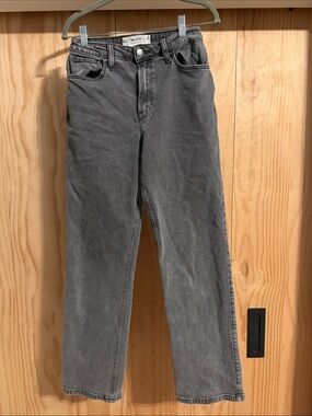 Hollister women’s high rise dad jeans Charcoal Straight Jeans
